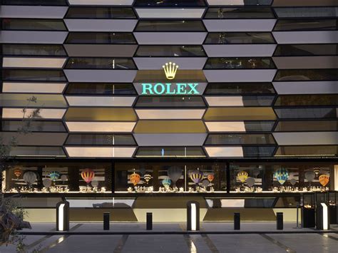 dubai rolex watch dealer.